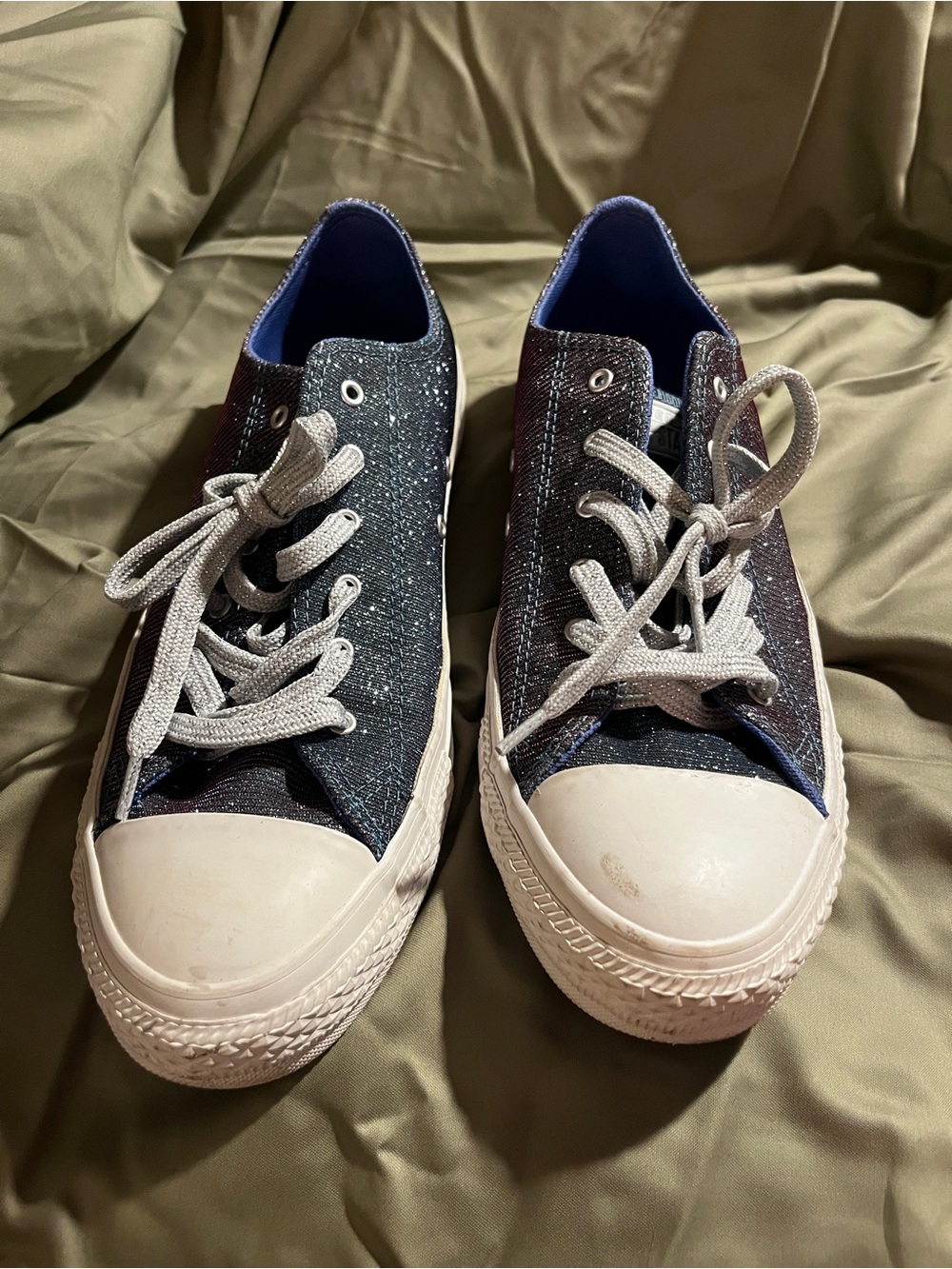 Women’s Size 9 Blue Starware Sparkle Low-Top Sneakers